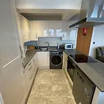 Penthouse Flat In Apartament *