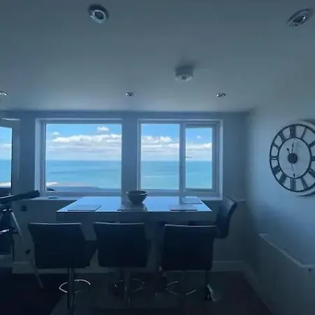 Penthouse Flat In *