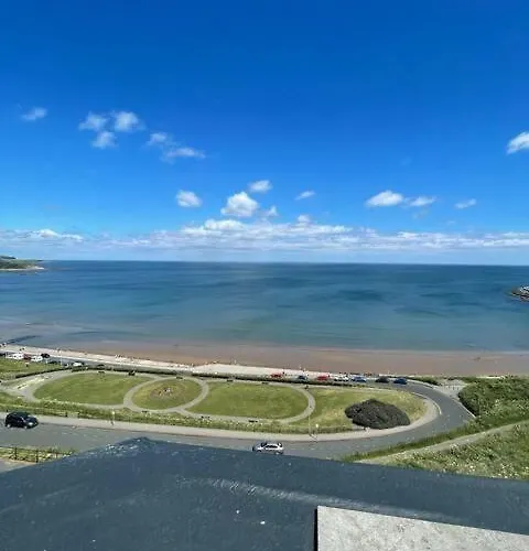 아파트 Penthouse Flat In